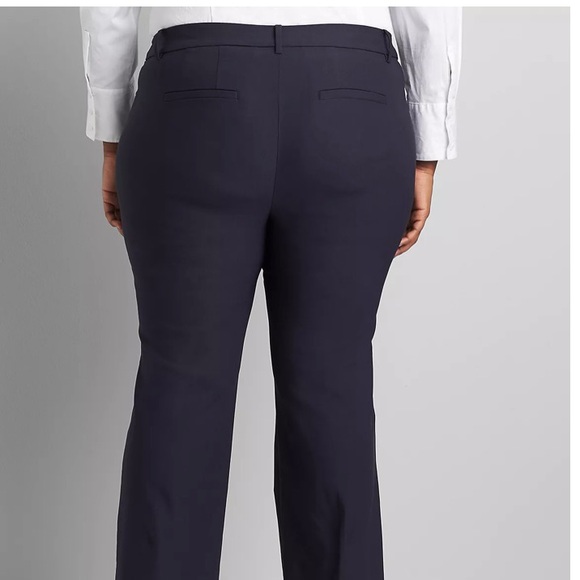 Lane Bryant • NWT Signature Fit Navy Boot 4-Season Flex Magic Waistband Pant - Picture 4 of 7